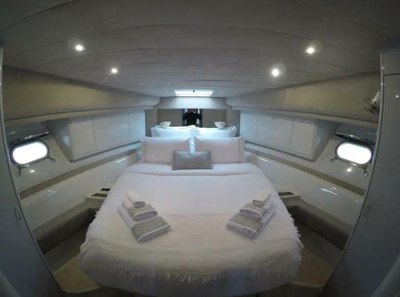 Beautiful And Magnific Yacht Otel Lisboa Dış mekan fotoğraf